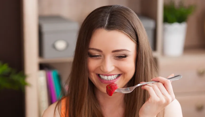 Bringen Erdbeeren in der Schwangerschaft mehr Vorteile oder Risiken?